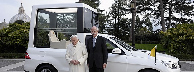 popemobile1