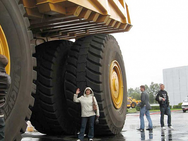 belaz-75600