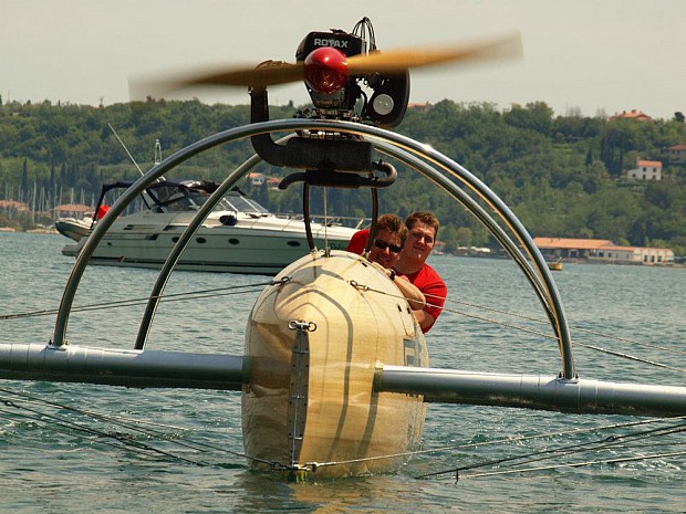 Fly This Boat Right Over the Water: Meet the wFoil Albatross