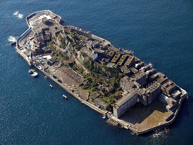 hashima-skyfall_jamesbond-google-streetview