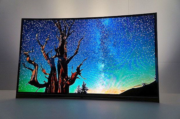 samsung_curved_ives_oled_55_13