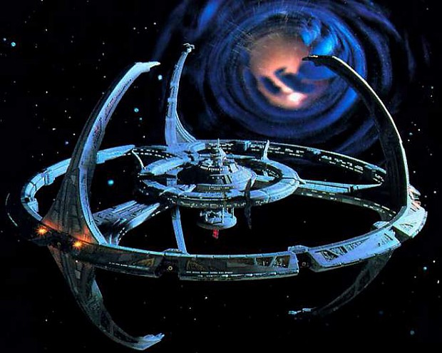 Starfleet-Machine-clock-BaselWorld_Star_Trek_02