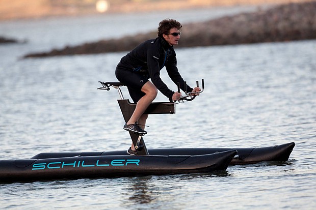 schiller-X1-water-bike-designboom04