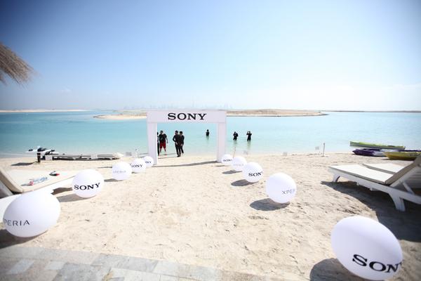 Sony_Xperia-AquaTech_11