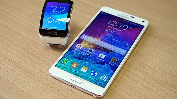 Samsung Gear S and Samsung Galaxy Note 4