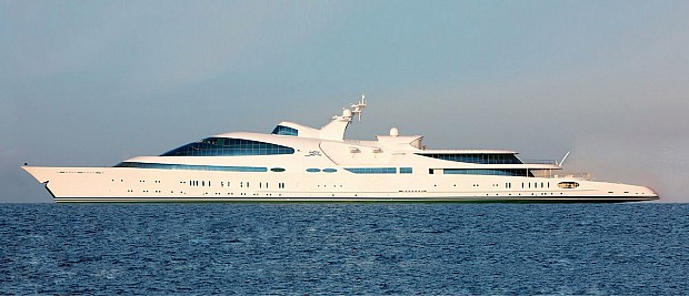 yas-yacht