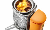 Egy füst alatt a mobilunkat is feltölti – BioLite CampStove