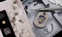 Luxuskőbalta kőgazdagoknak: Mobiado márványmobil