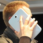samsung-Making-phone-call-on-Samsung-Galaxy-Note-8