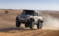 Mercedes G63 AMG 6X6: olajsejkek sivatagi játékszere