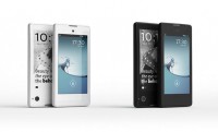 YotaPhone: Van hozzá képe, kettő is!