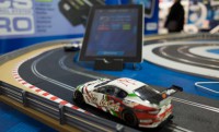 Scalextric RSC versenypálya mobilos infókijelzéssel