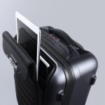 bluesmart-connected-suitcase-ipad-1500×1000