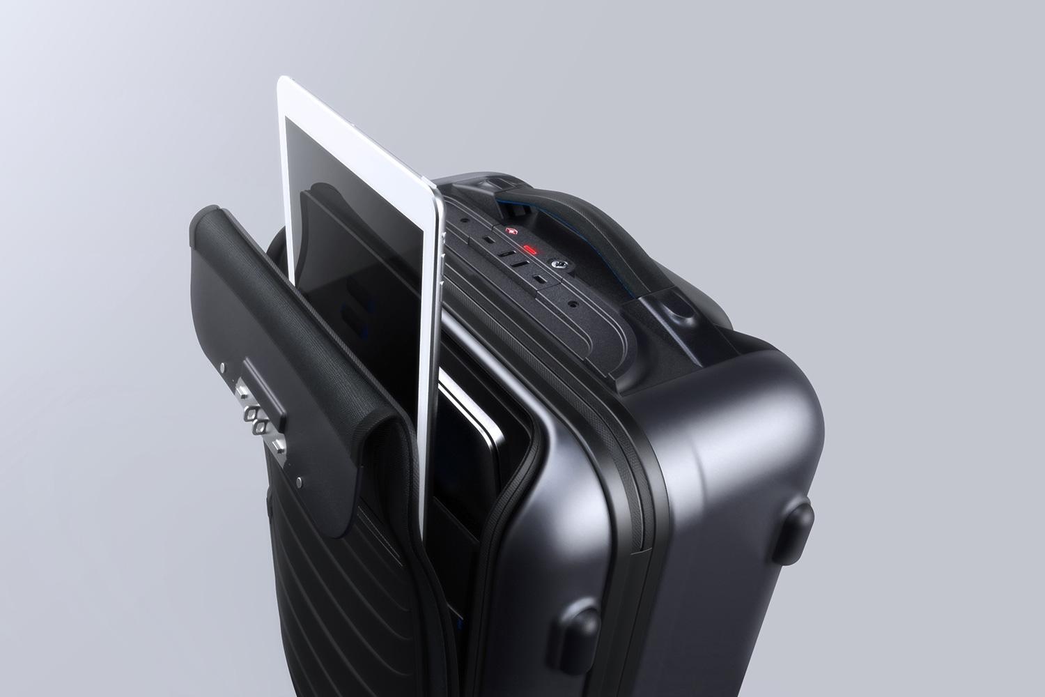 bluesmart-connected-suitcase-ipad-1500×1000