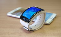 Samsung Gear S okosóra teszt – hívás csuklóból