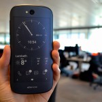 yotaphone_2_14