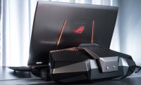 ASUS ROG GX700: 80%-kal túlhajtható a vízhűtéses 4K gamer laptop